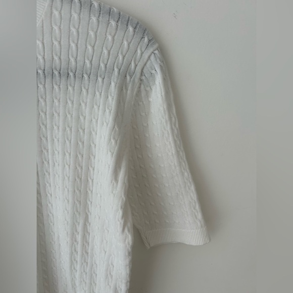 Minimalist white cable knit short sleeve sweater - Picture 3 of 7